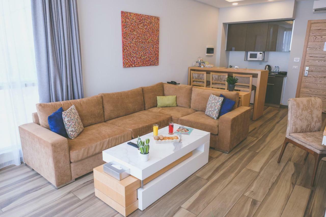 The Stay Furnished Apartments Dbayeh Bagian luar foto